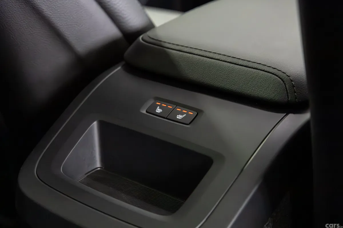Volvo XC60 SUV, Petrol Plug-in Hybrid, 2024, Blue