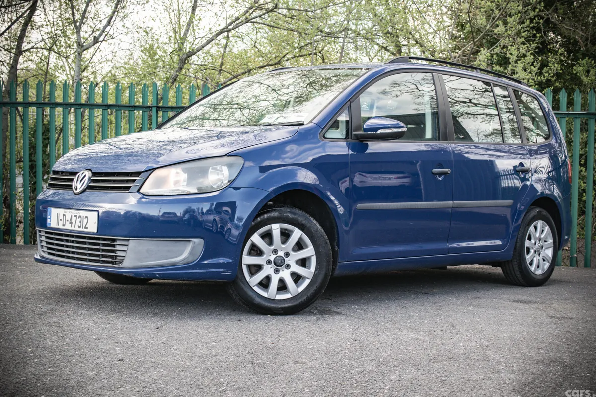 Volkswagen Touran MPV, Diesel, 2011, Blue