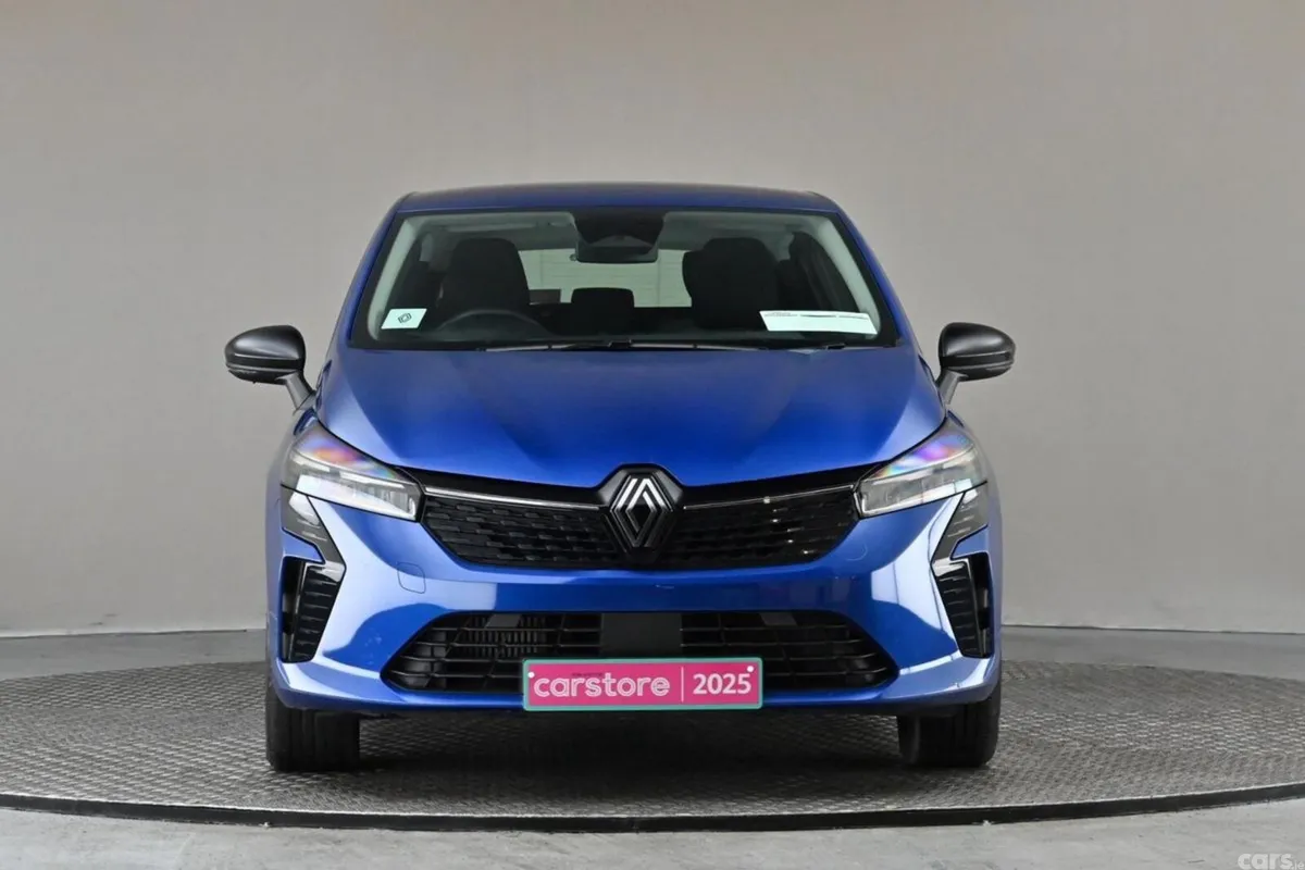 Renault Clio Hatchback, Petrol, 2025, Blue