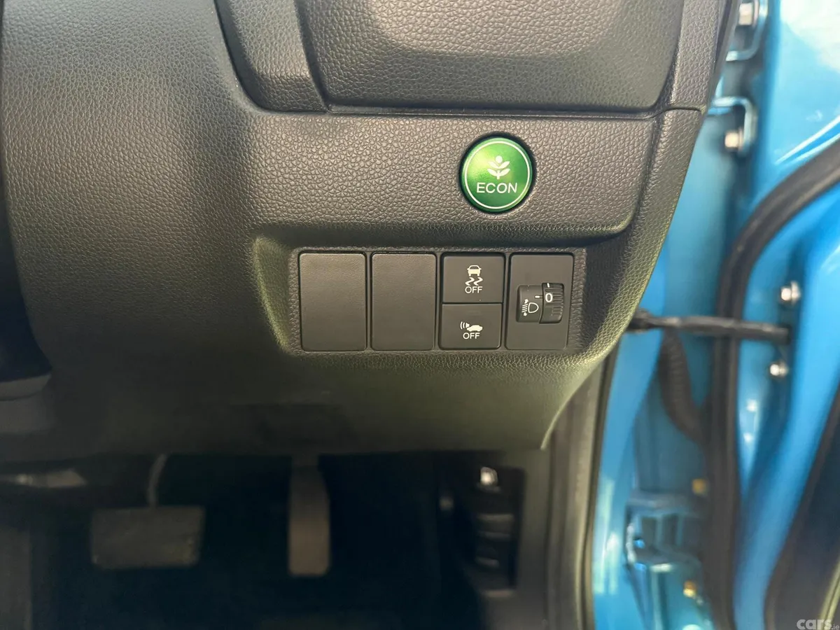 Honda Fit Hatchback, Petrol Hybrid, 2014, Blue