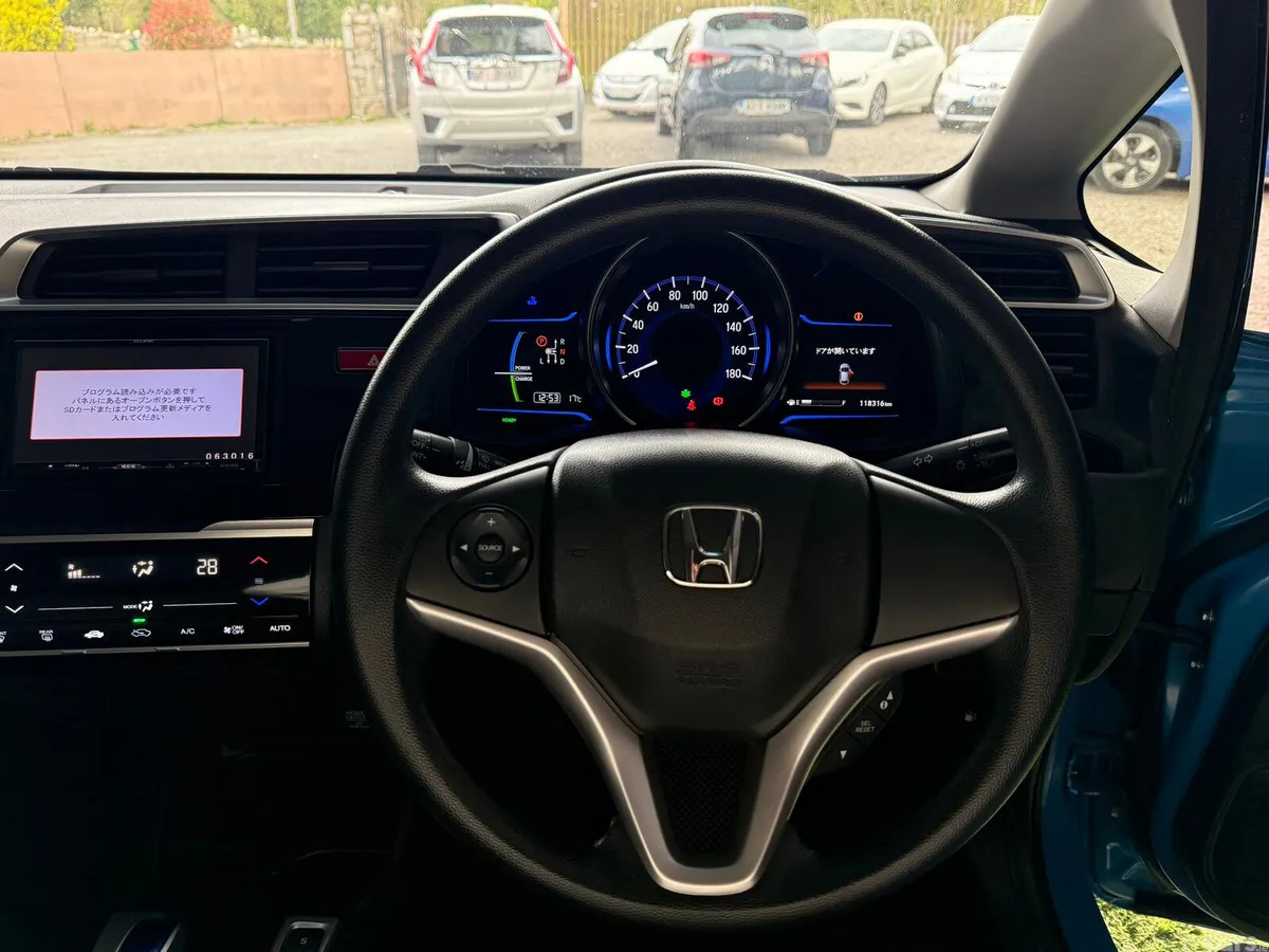 Honda Fit Hatchback, Petrol Hybrid, 2014, Blue
