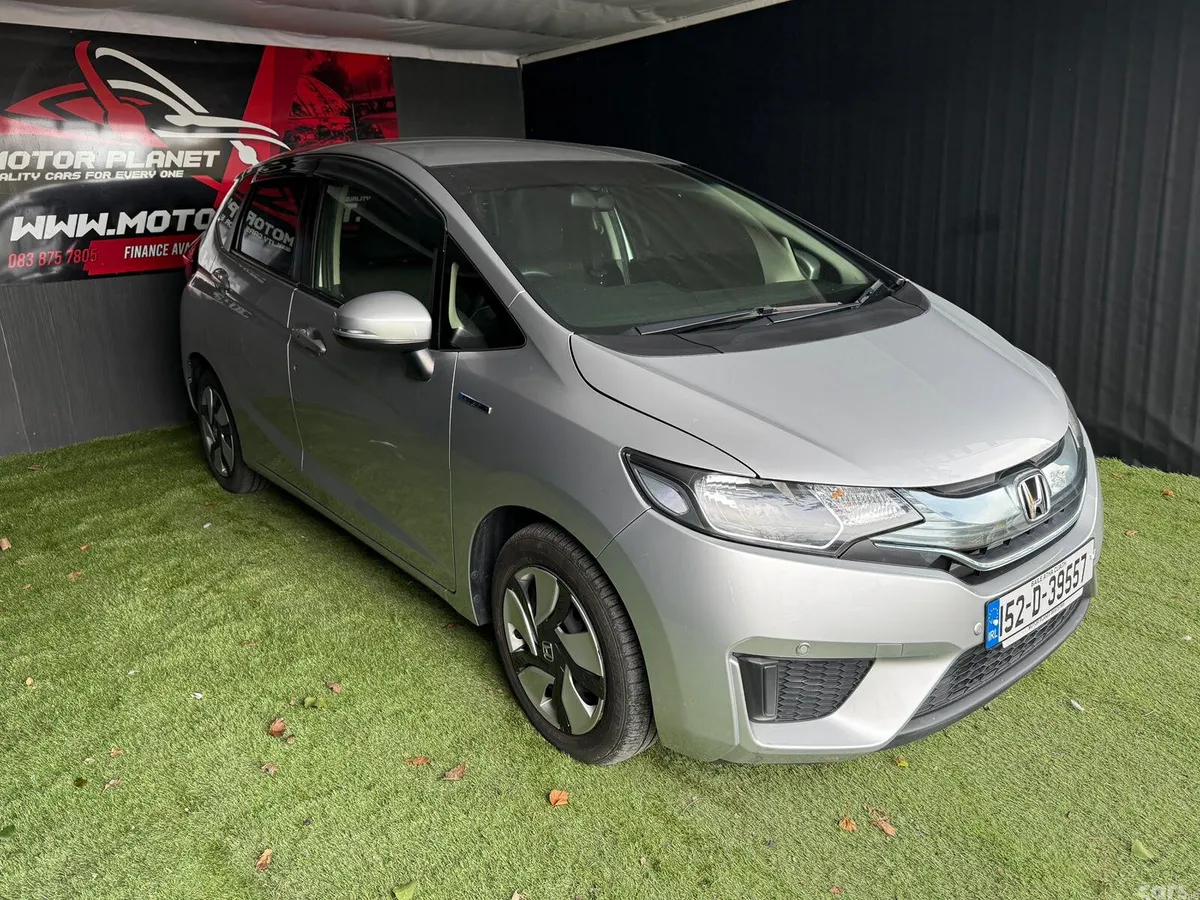 Honda Fit Hatchback, Petrol Hybrid, 2015, Silver