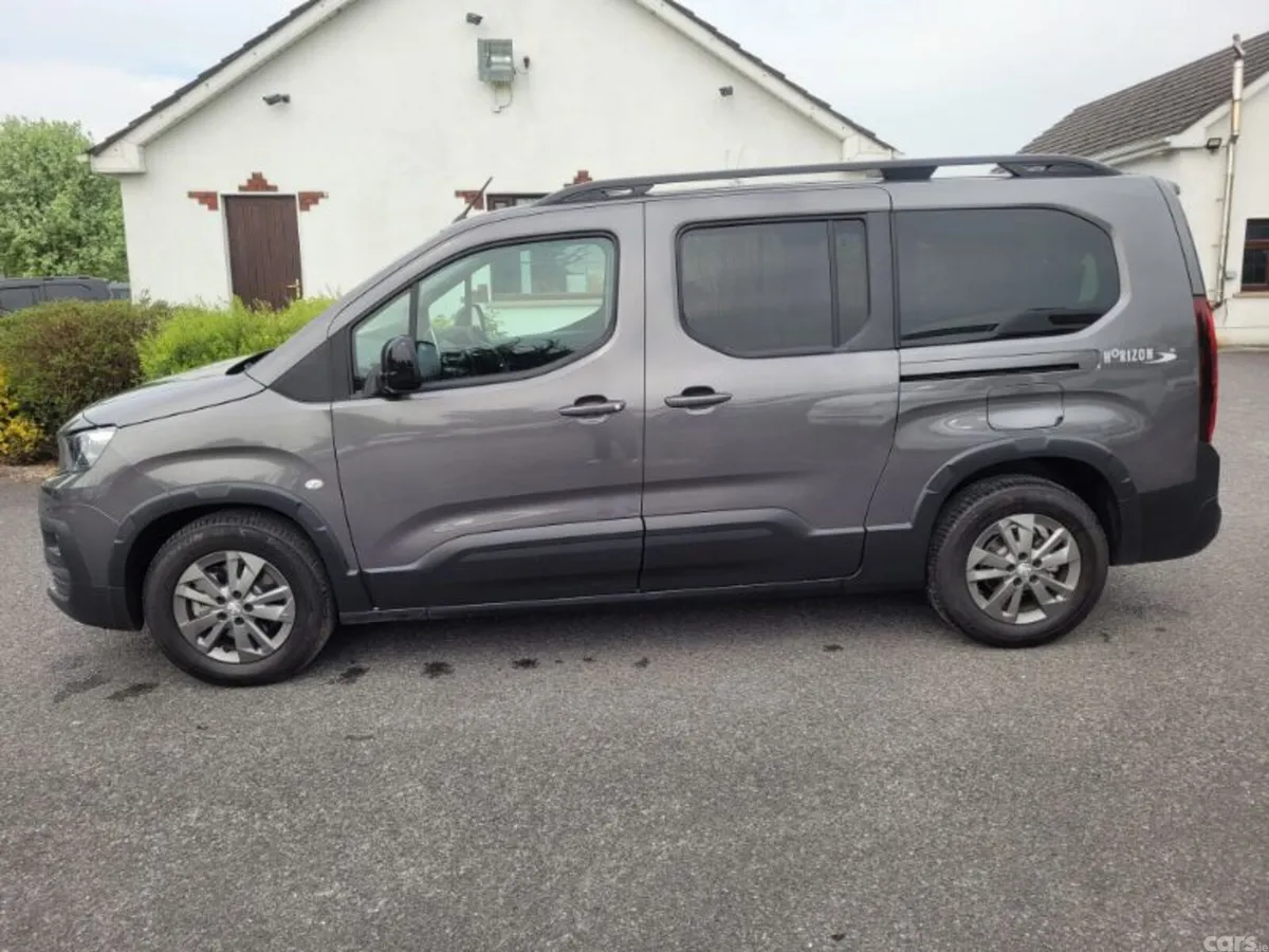 Peugeot Rifter MPV, Diesel, 2023, Grey