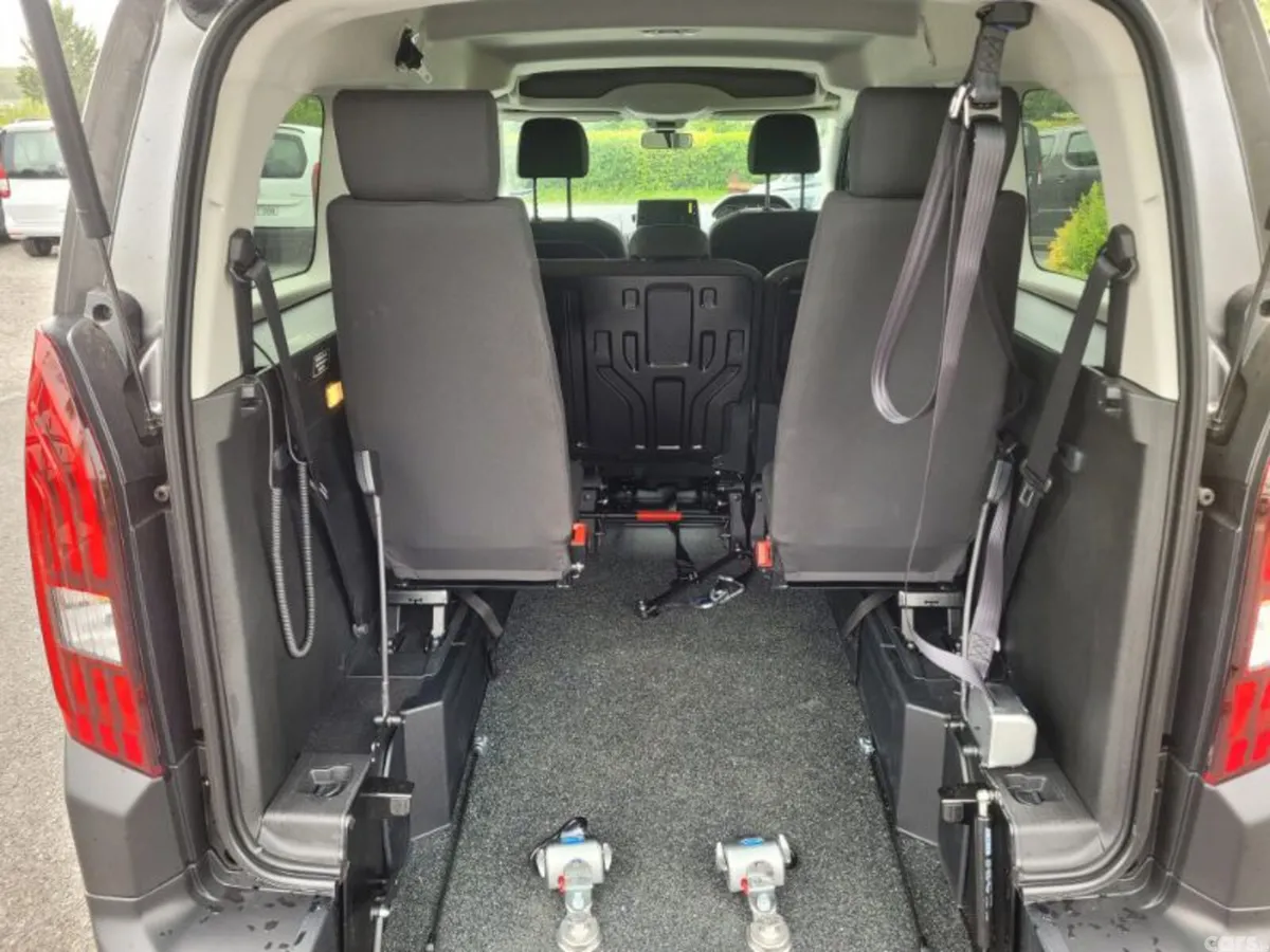 Peugeot Rifter MPV, Diesel, 2023, Grey