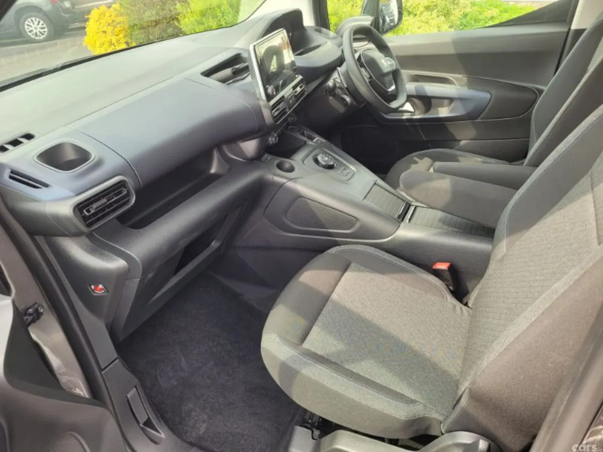 Peugeot Rifter MPV, Diesel, 2023, Grey