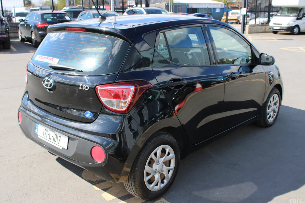 Hyundai i10 Hatchback, Petrol, 2017, Black