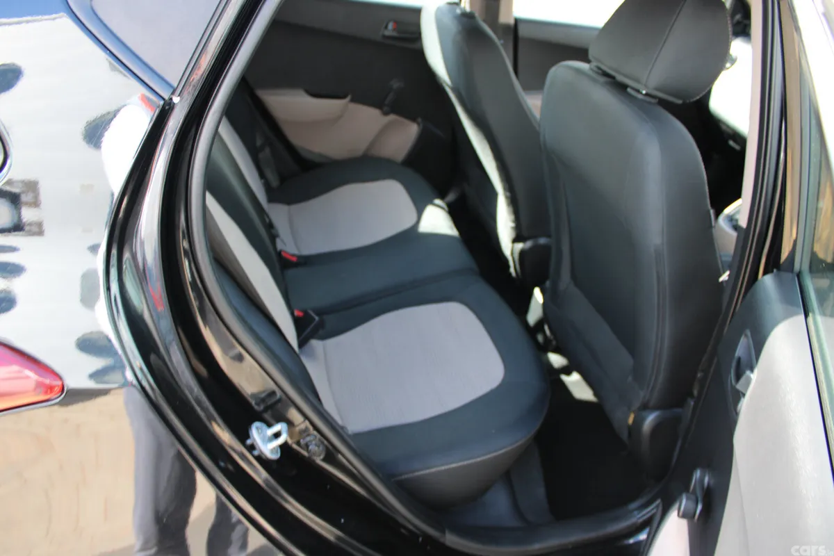 Hyundai i10 Hatchback, Petrol, 2017, Black