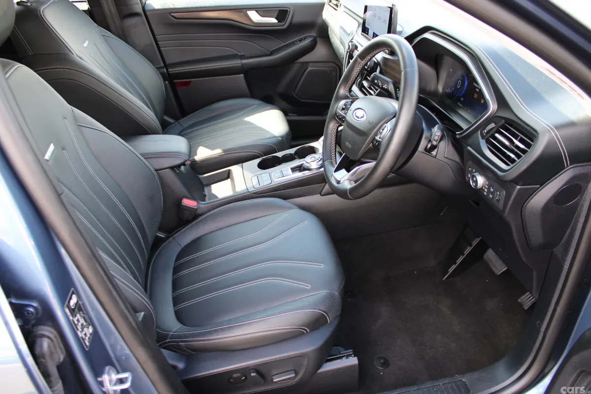 Ford Kuga SUV, Petrol Plug-in Hybrid, 2023, Blue