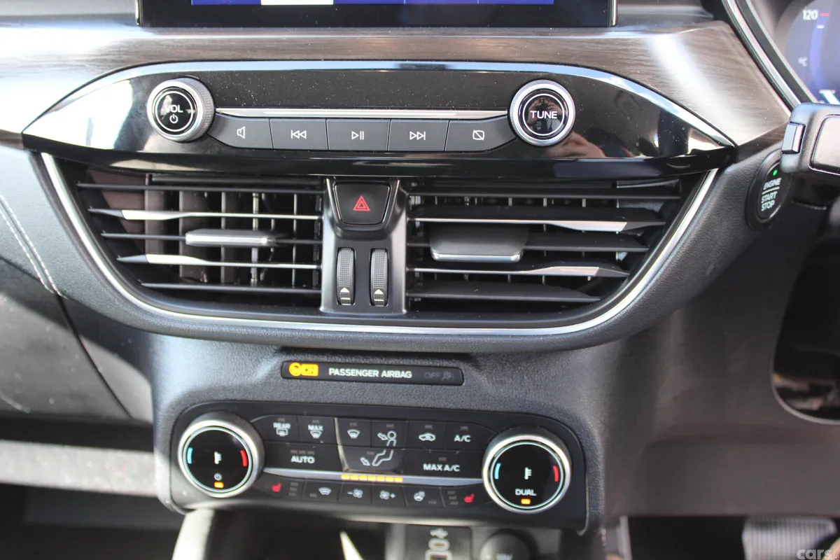 Ford Kuga SUV, Petrol Plug-in Hybrid, 2023, Blue