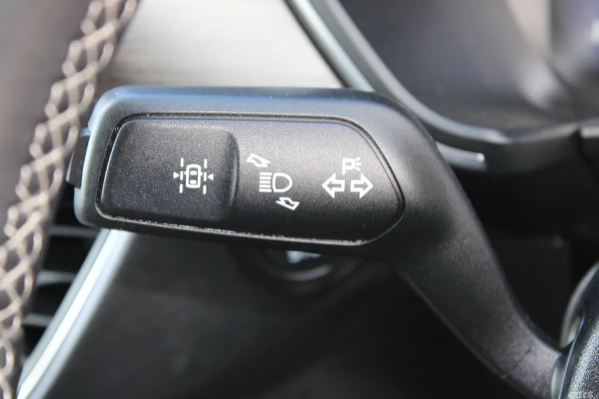 Ford Kuga SUV, Petrol Plug-in Hybrid, 2023, Blue