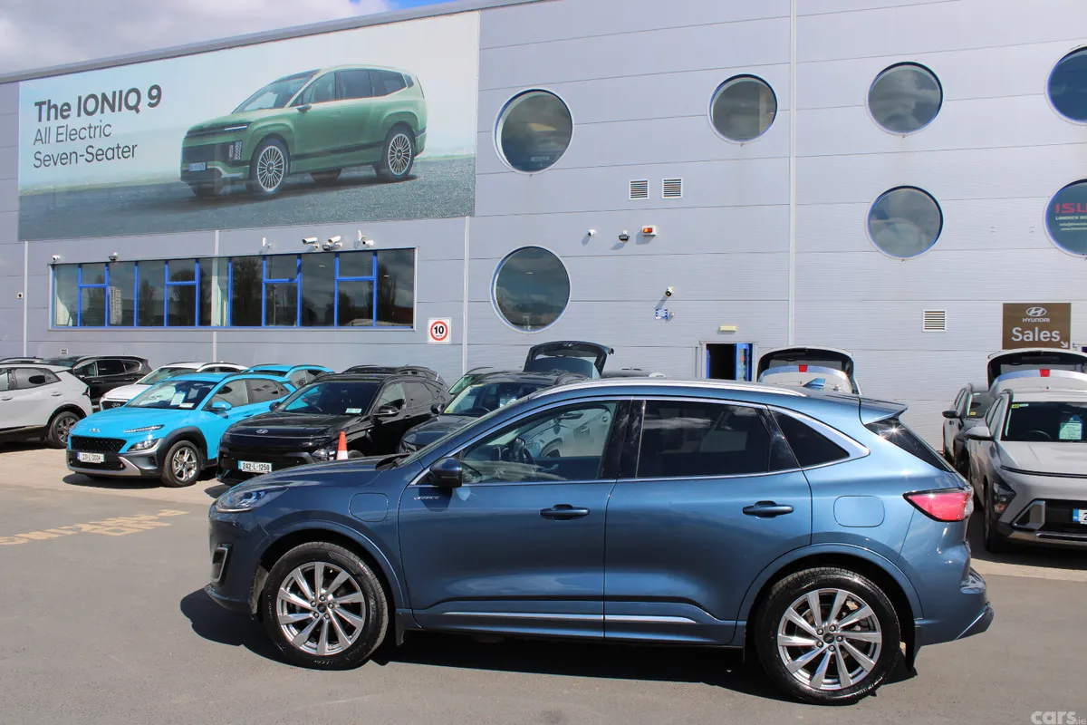 Ford Kuga SUV, Petrol Plug-in Hybrid, 2023, Blue