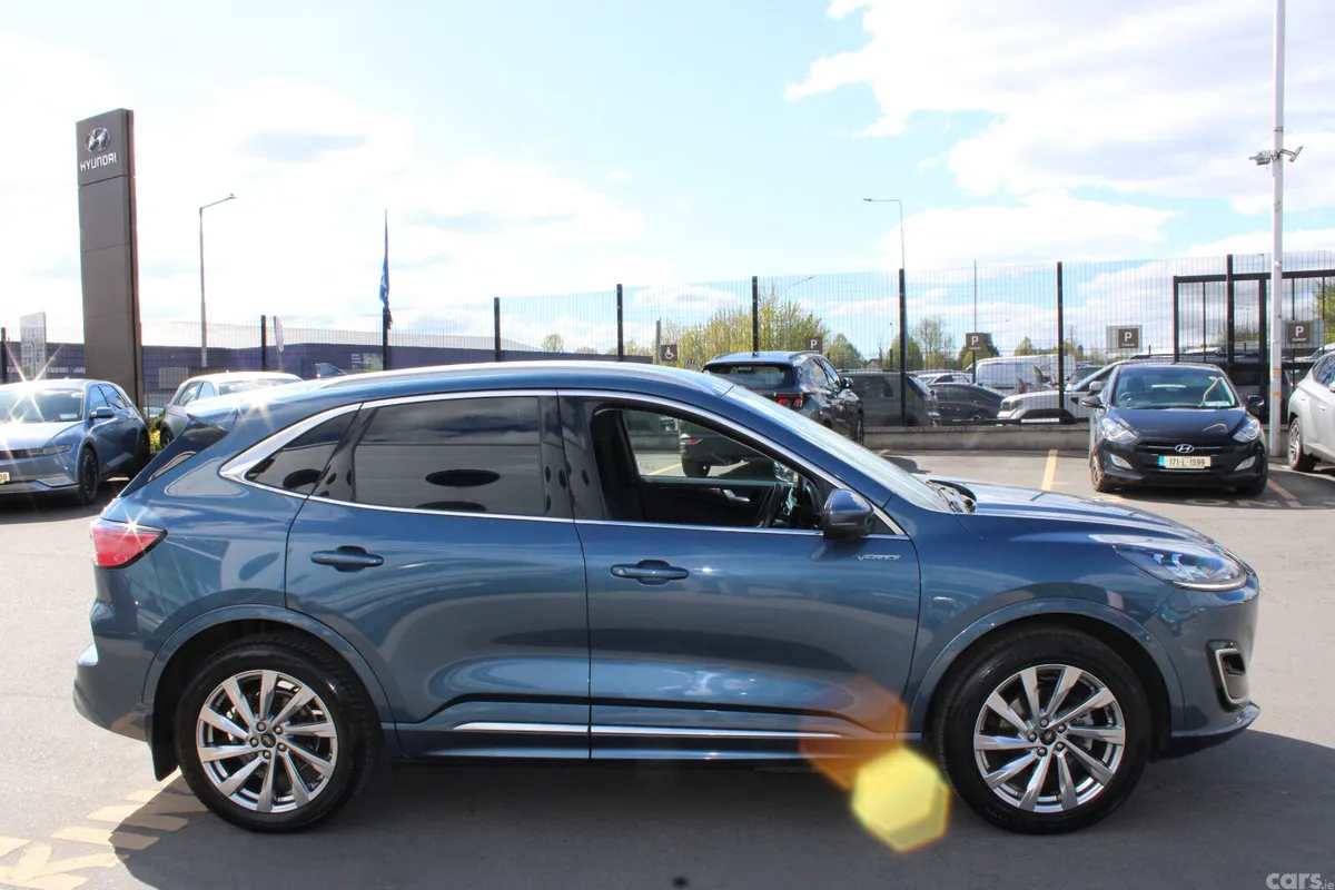 Ford Kuga SUV, Petrol Plug-in Hybrid, 2023, Blue