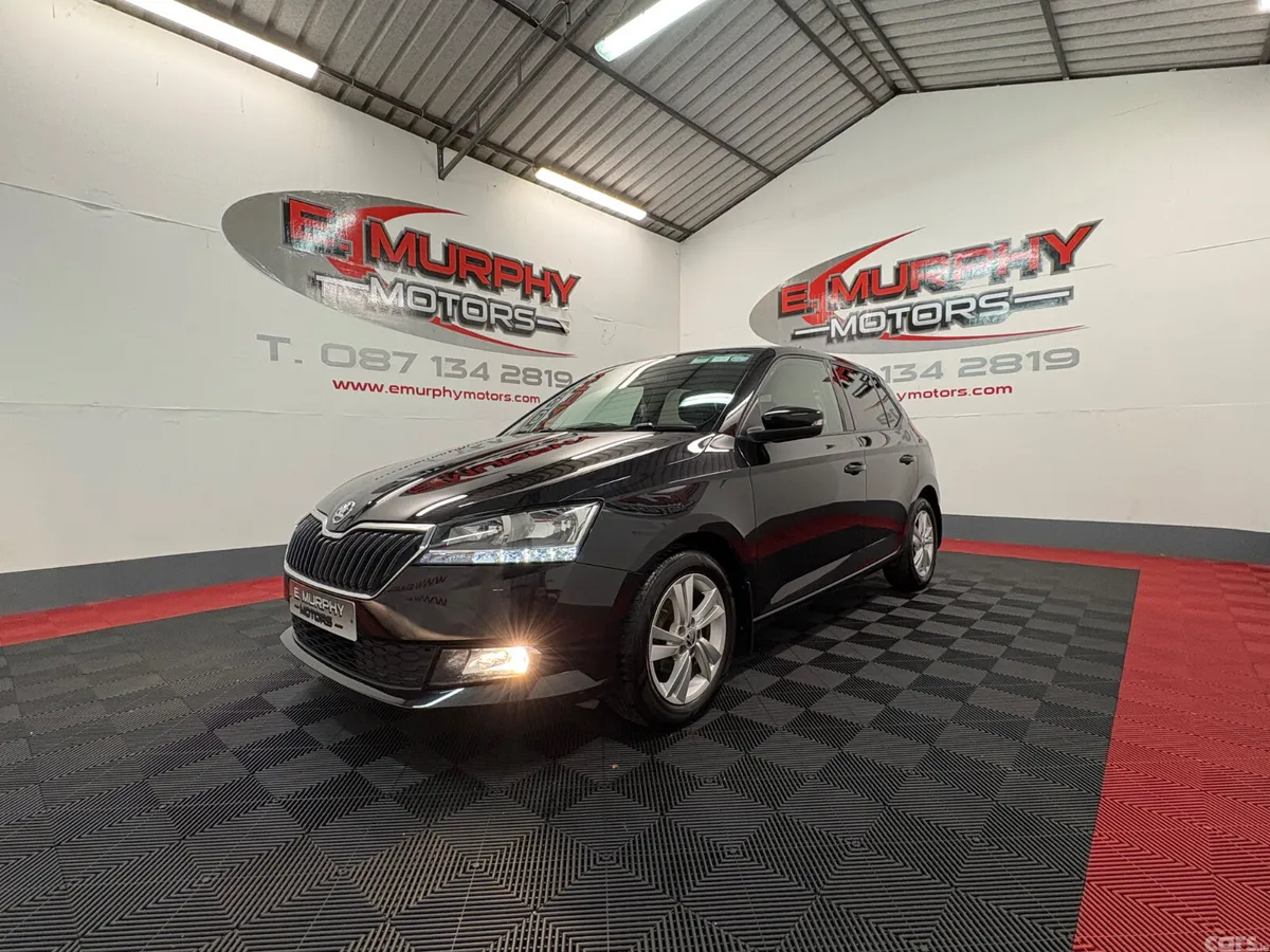 Skoda Fabia Hatchback, Petrol, 2021, Black