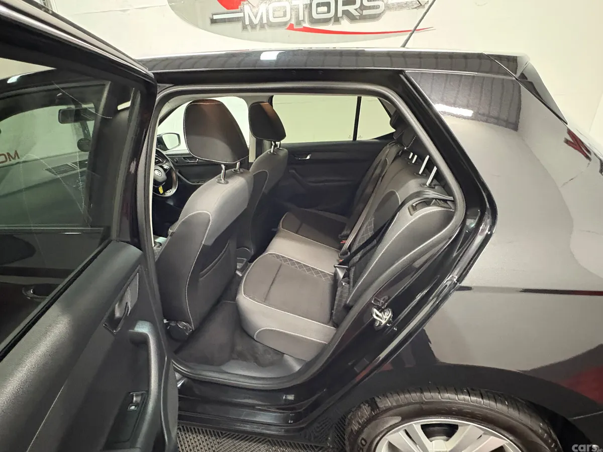 Skoda Fabia Hatchback, Petrol, 2021, Black