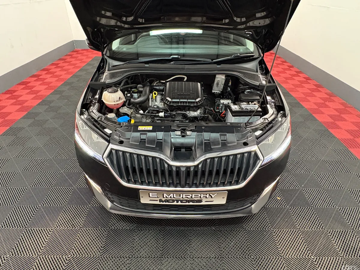 Skoda Fabia Hatchback, Petrol, 2021, Black