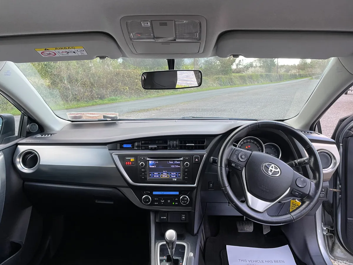 Toyota Auris Hatchback, Diesel, 2013, Grey