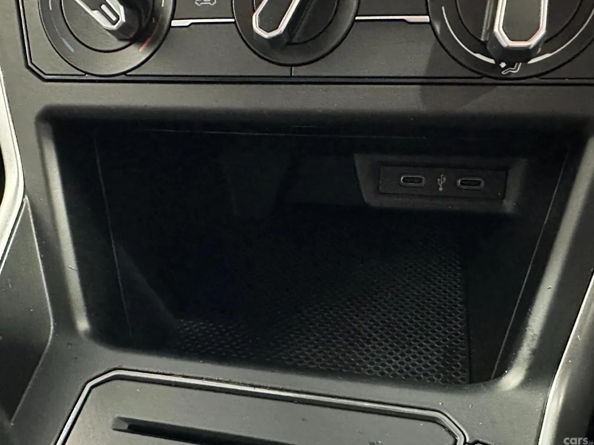 Volkswagen Polo Hatchback, Petrol, 2022, Blue