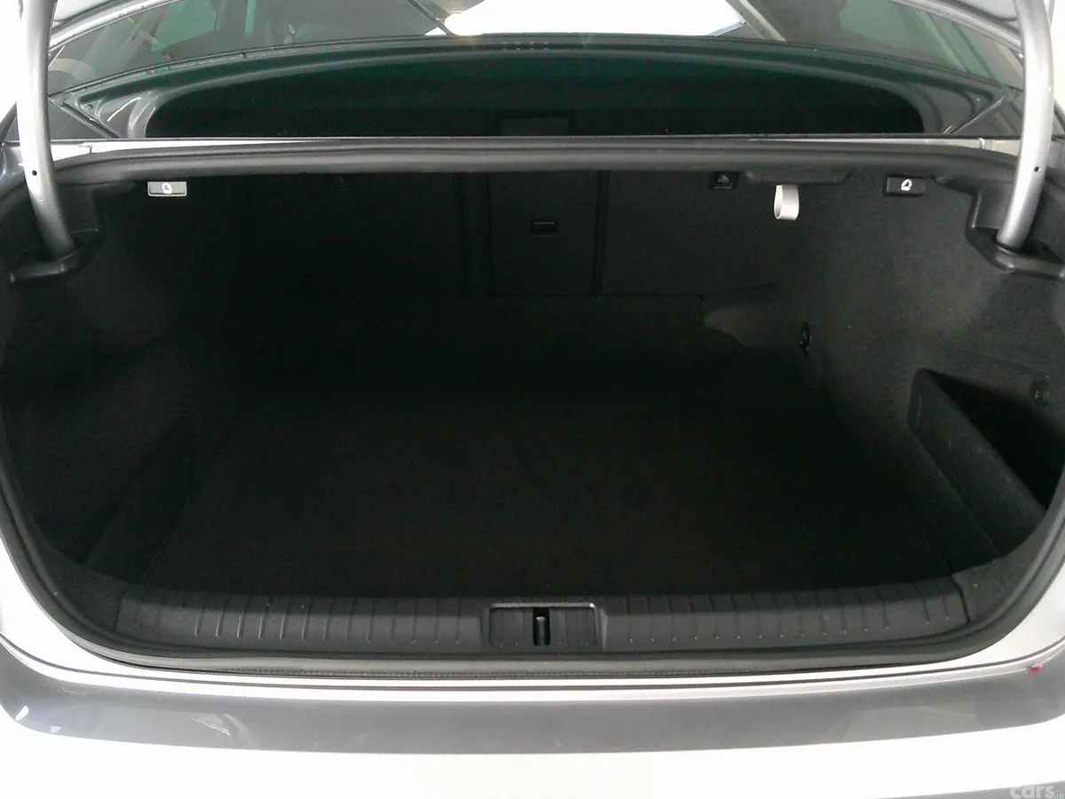 Volkswagen Passat Saloon, Diesel, 2021, Grey
