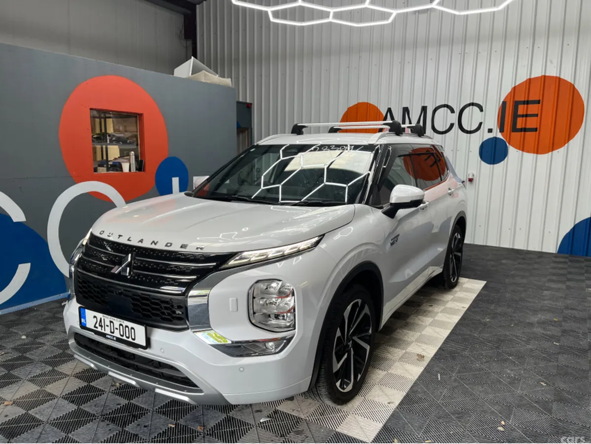 Mitsubishi Outlander SUV, Petrol Plug-in Hybrid, 2024, White