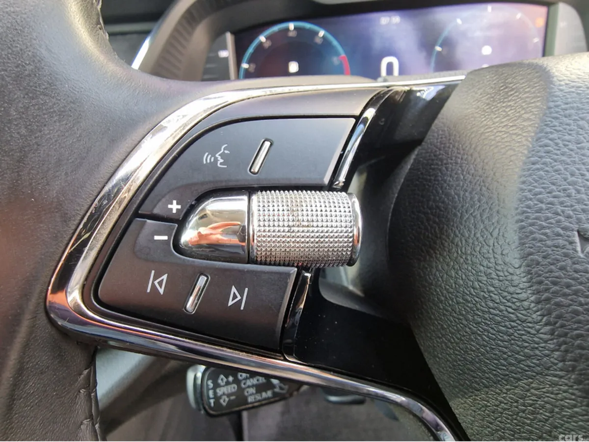 Skoda Octavia Estate, Petrol, 2020, Silver