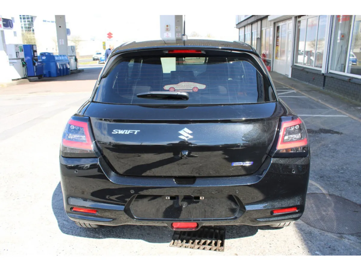 Suzuki Swift Hatchback, Petrol Hybrid, 2027, Black