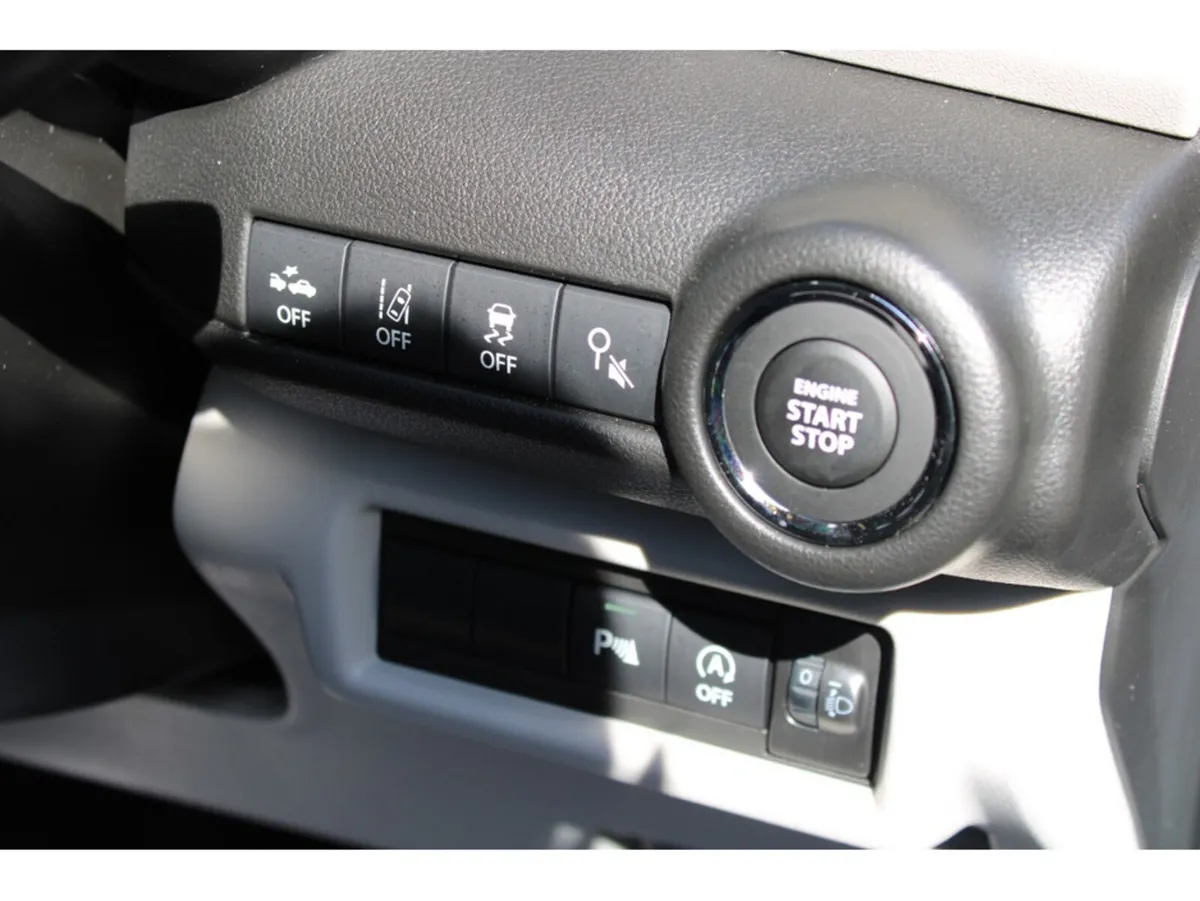 Suzuki Swift Hatchback, Petrol Hybrid, 2027, Black