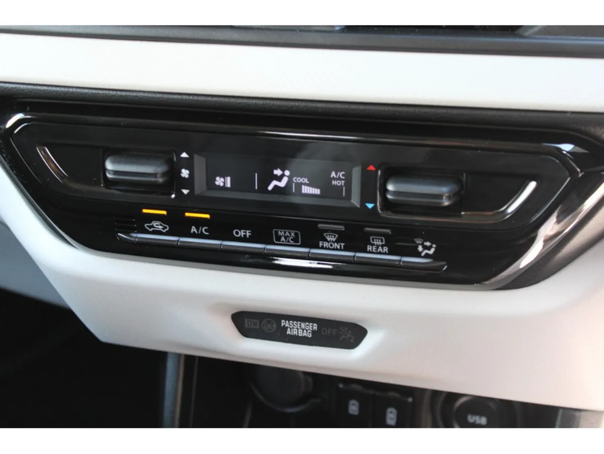 Suzuki Swift Hatchback, Petrol Hybrid, 2027, Black