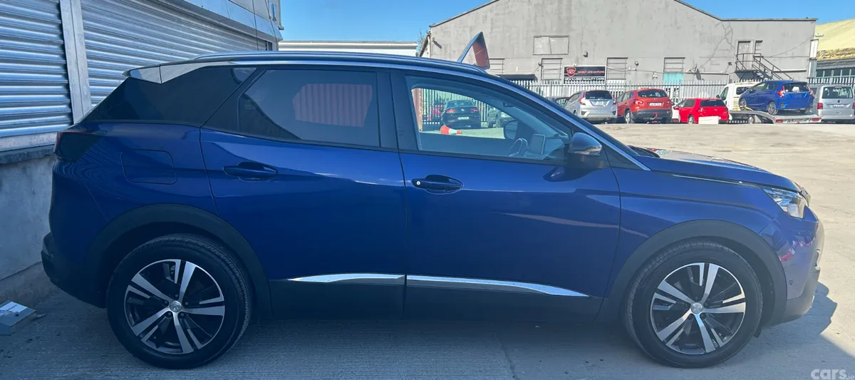 Peugeot 3008 SUV, Petrol, 2017, Blue