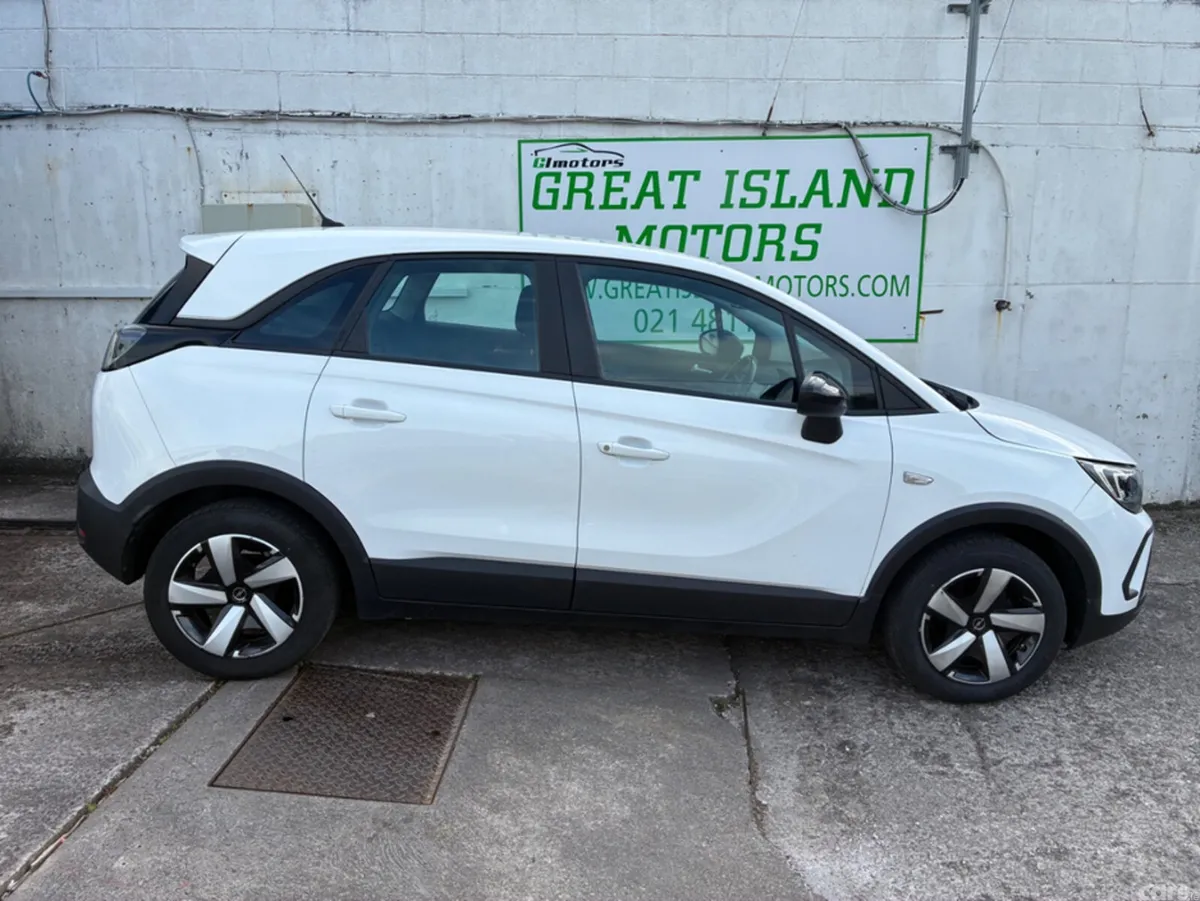 Opel Crossland MPV, Diesel, 2022, White