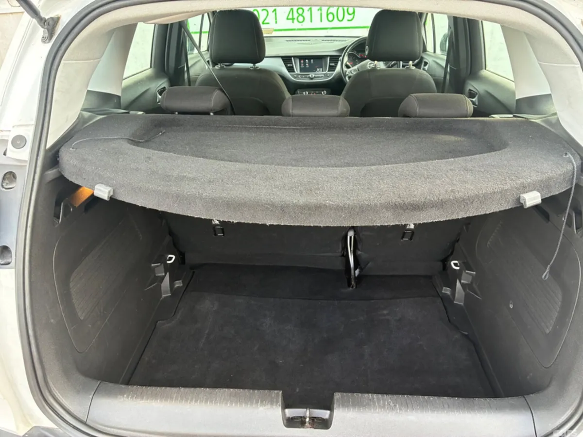 Opel Crossland MPV, Diesel, 2022, White