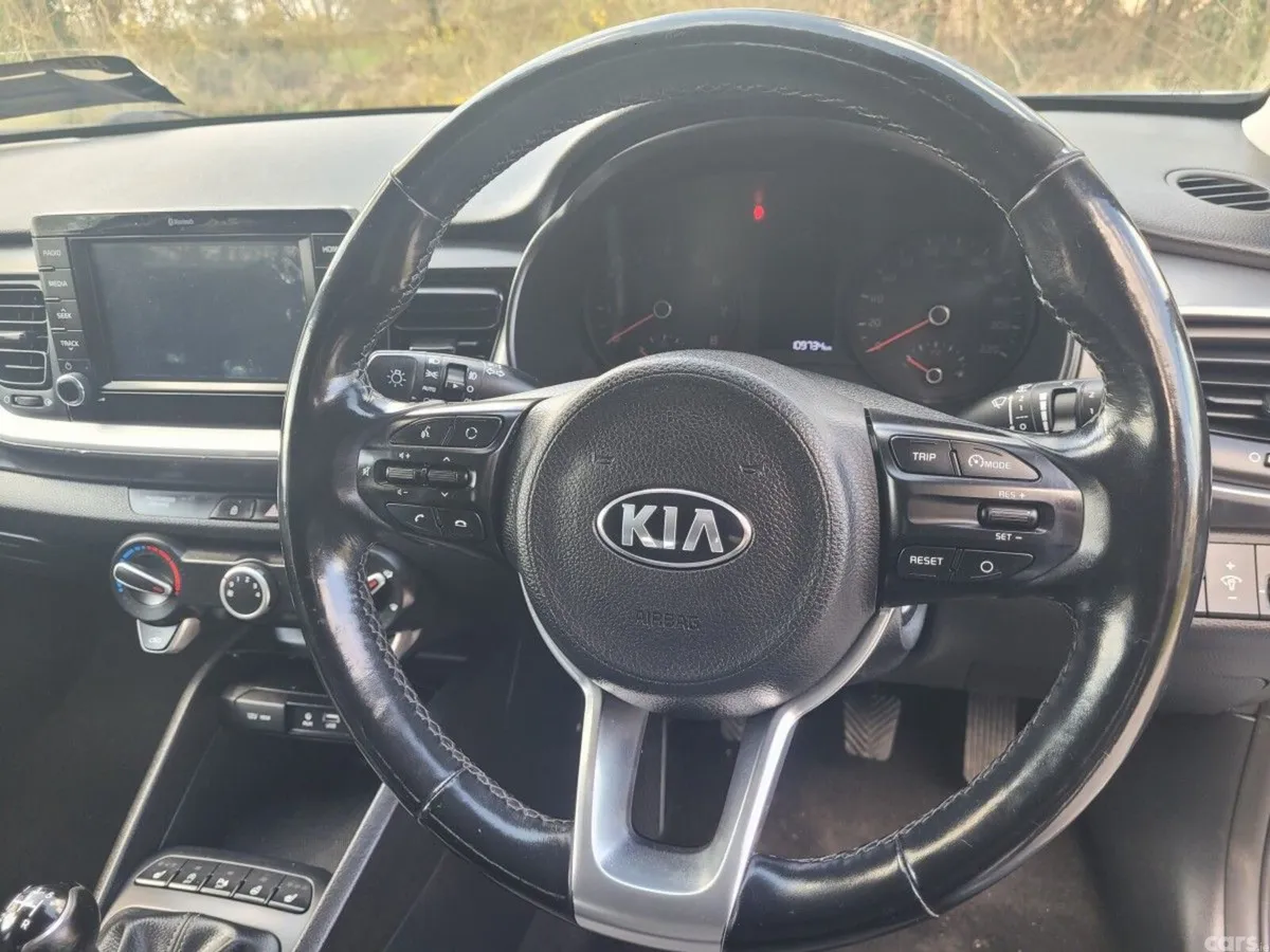 Kia Stonic SUV, Petrol, 2020, Blue