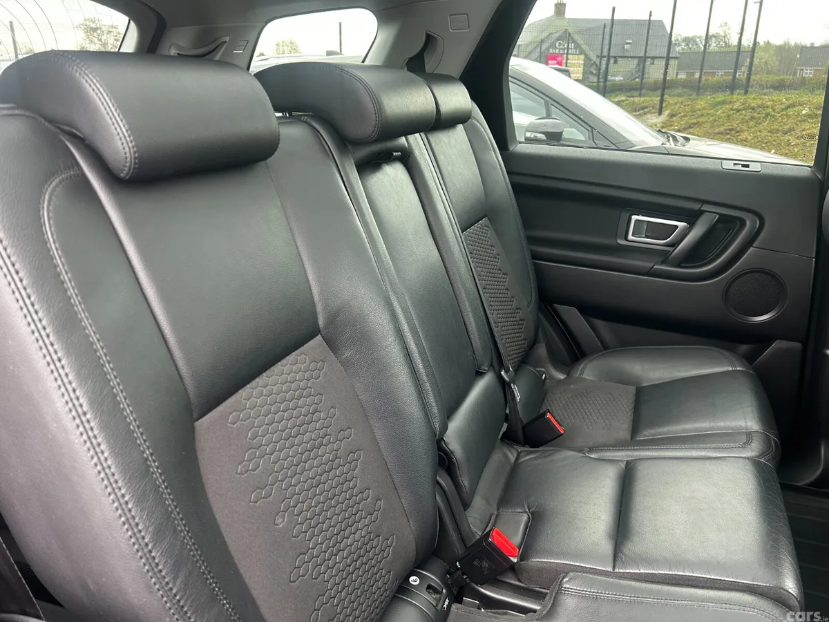 Land Rover Discovery SUV, Diesel, 2016, Grey