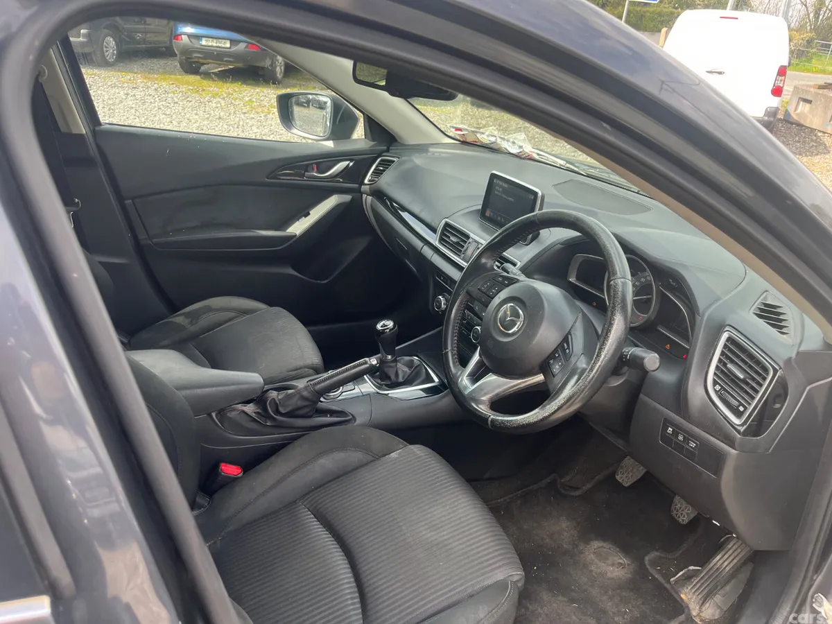 Mazda Mazda3 Saloon, Diesel, 2014, Grey