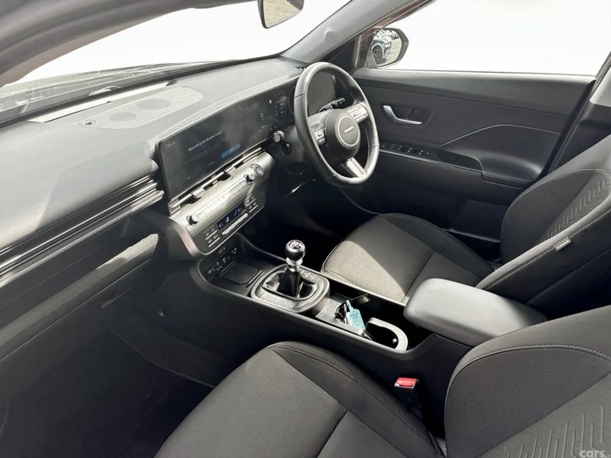 Hyundai KONA MPV, Petrol, 2024, Grey