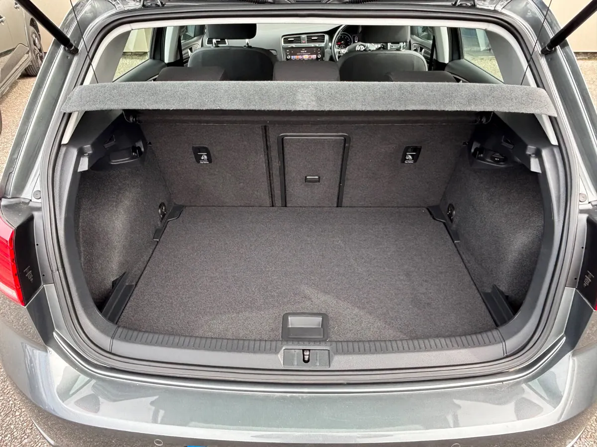 Volkswagen Golf Hatchback, Petrol, 2019, Grey