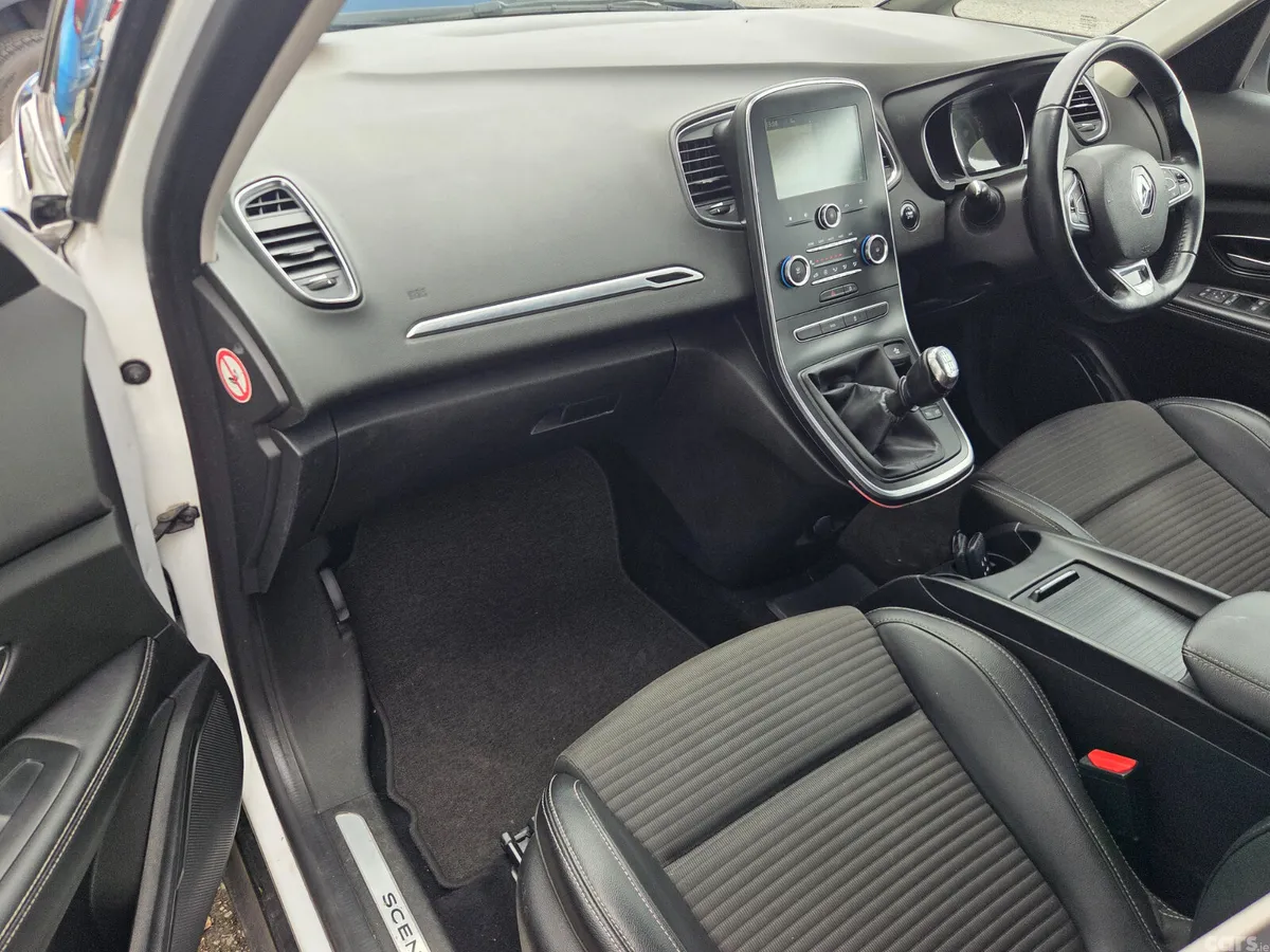 Renault Grand Scenic MPV, Diesel, 2017, White