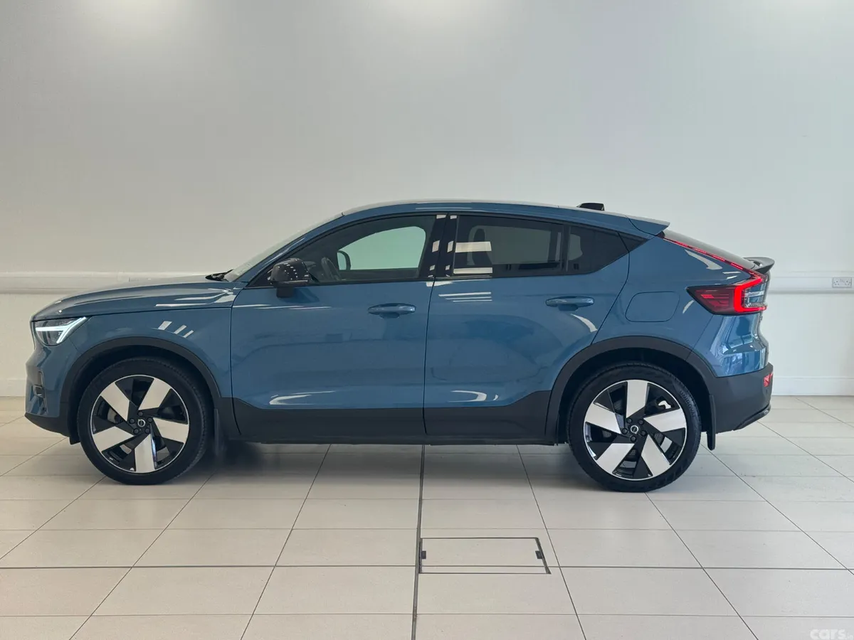 Volvo C40 Estate/Jeep, Electric, 2023, Blue