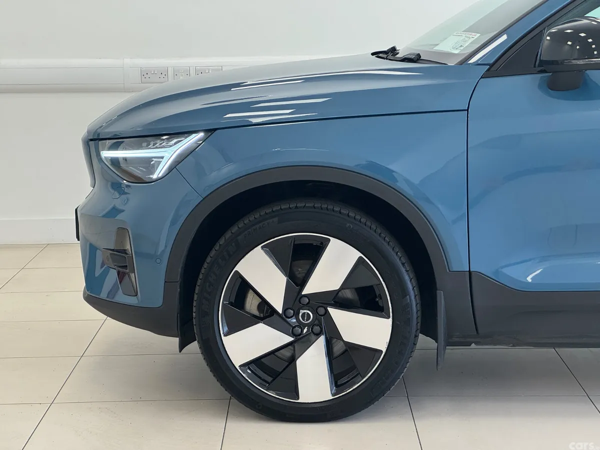 Volvo C40 Estate/Jeep, Electric, 2023, Blue