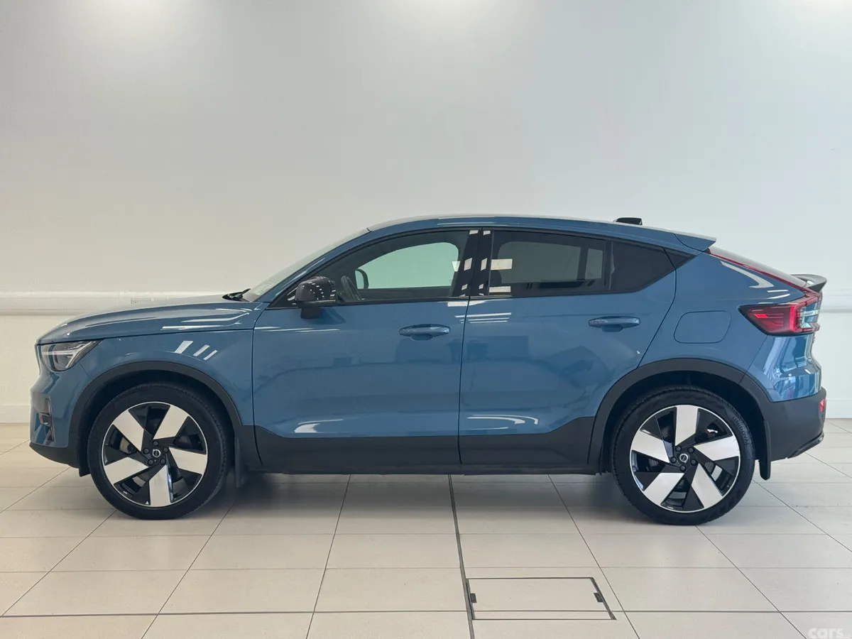 Volvo C40 Estate/Jeep, Electric, 2023, Blue