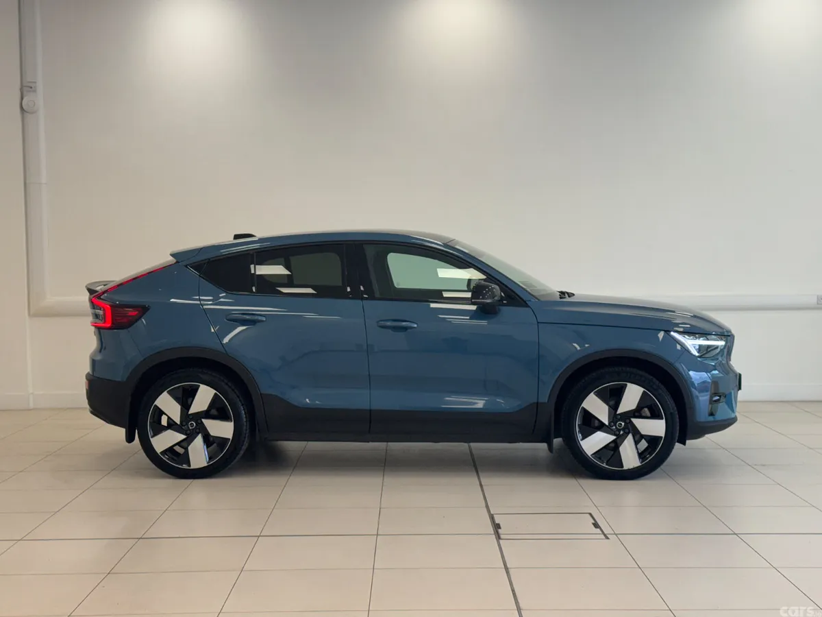 Volvo C40 Estate/Jeep, Electric, 2023, Blue