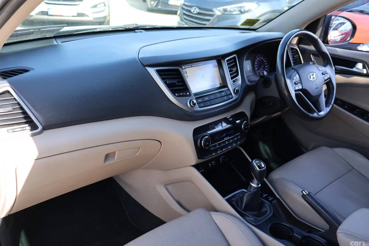 Hyundai Tucson SUV, Diesel, 2016, Black
