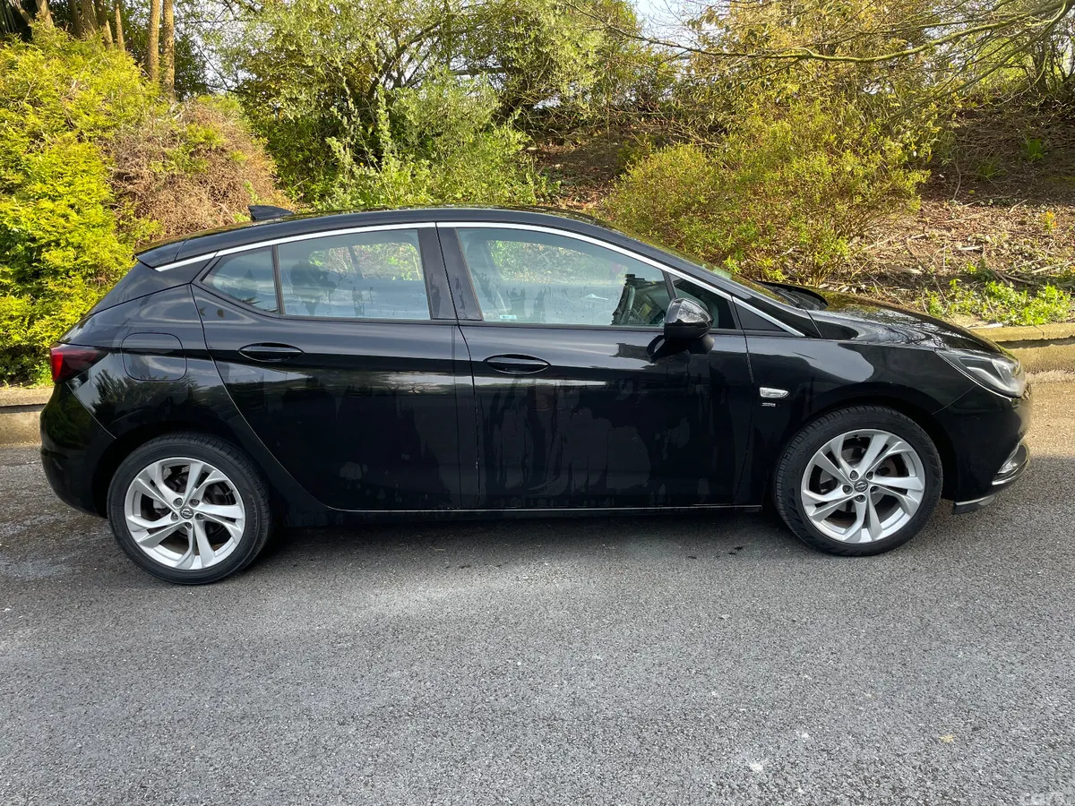 Opel Astra Hatchback, Diesel, 2017, Black
