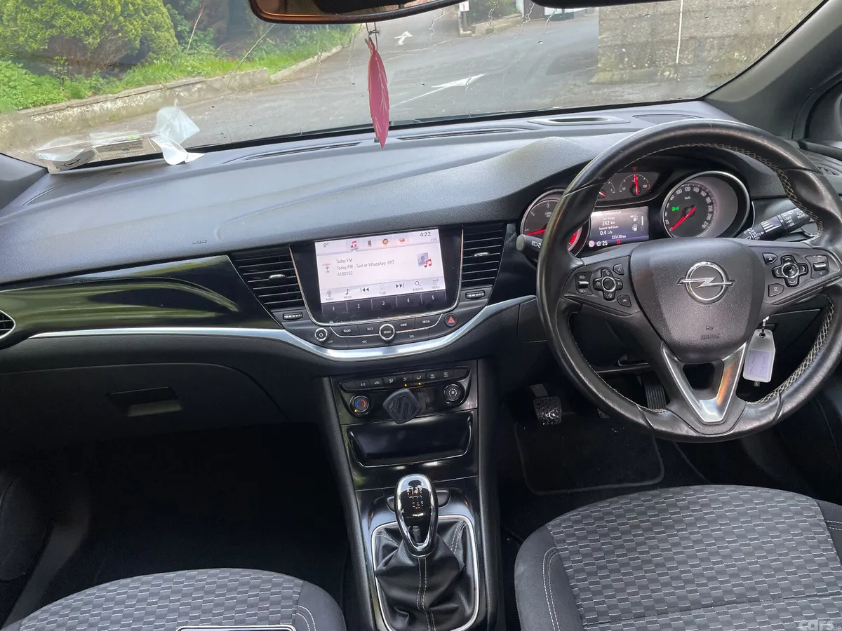 Opel Astra Hatchback, Diesel, 2017, Black