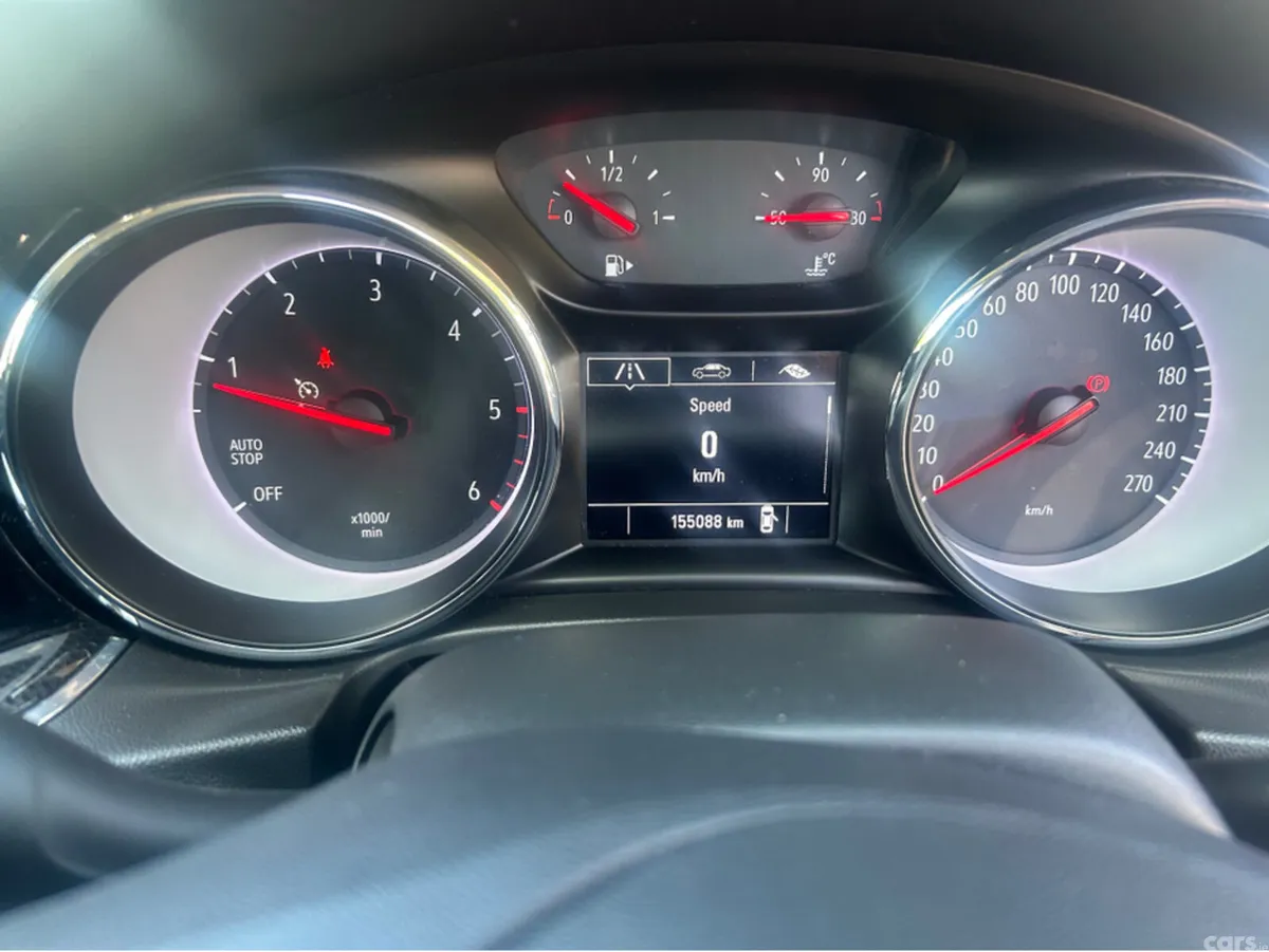 Opel Insignia Hatchback, Diesel, 2019, Black