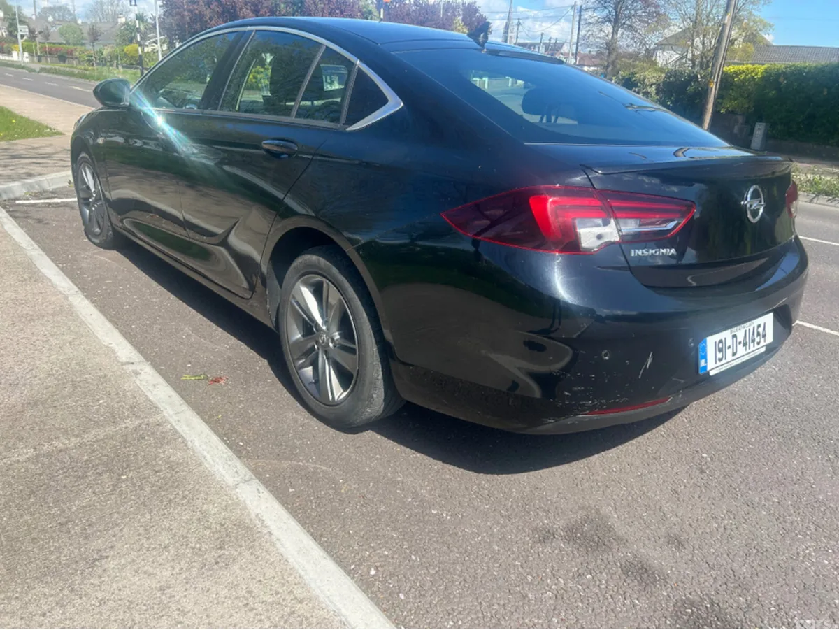 Opel Insignia Hatchback, Diesel, 2019, Black