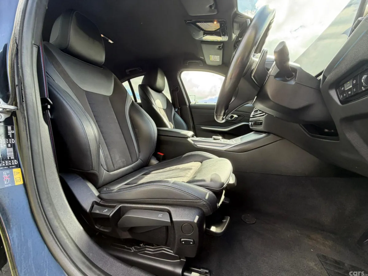 BMW 3-Series Saloon, Petrol Plug-in Hybrid, 2024, Black