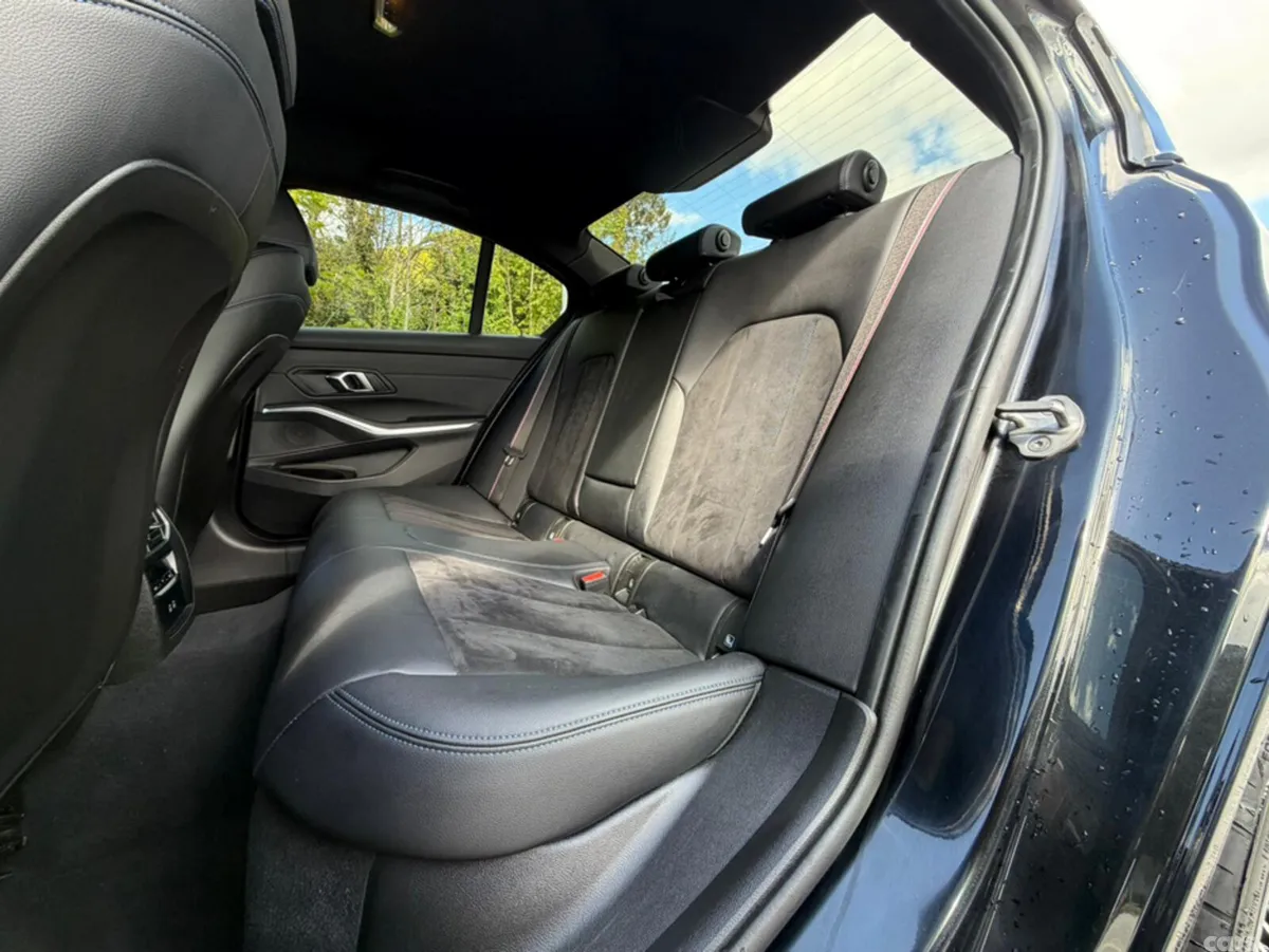 BMW 3-Series Saloon, Petrol Plug-in Hybrid, 2024, Black