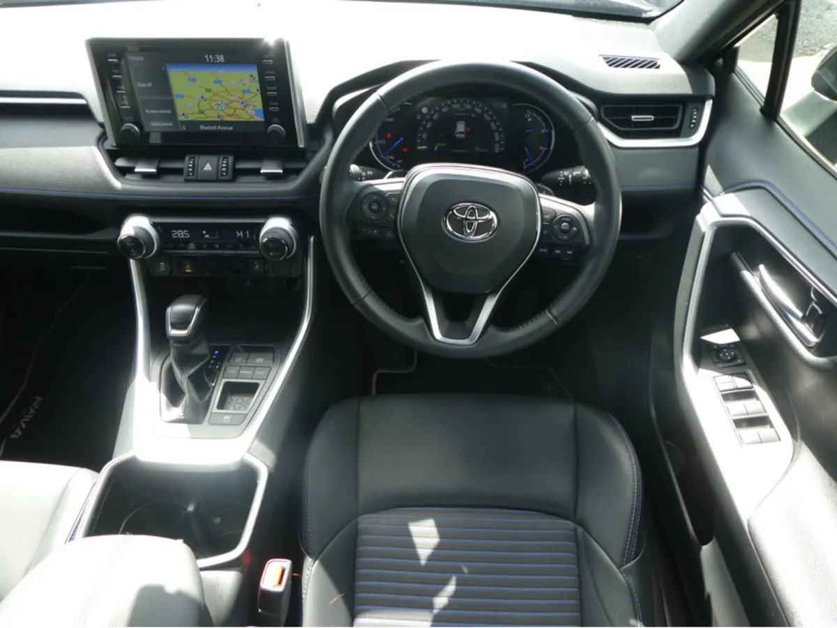 Toyota RAV4 Estate, Petrol Hybrid, 2022, Grey