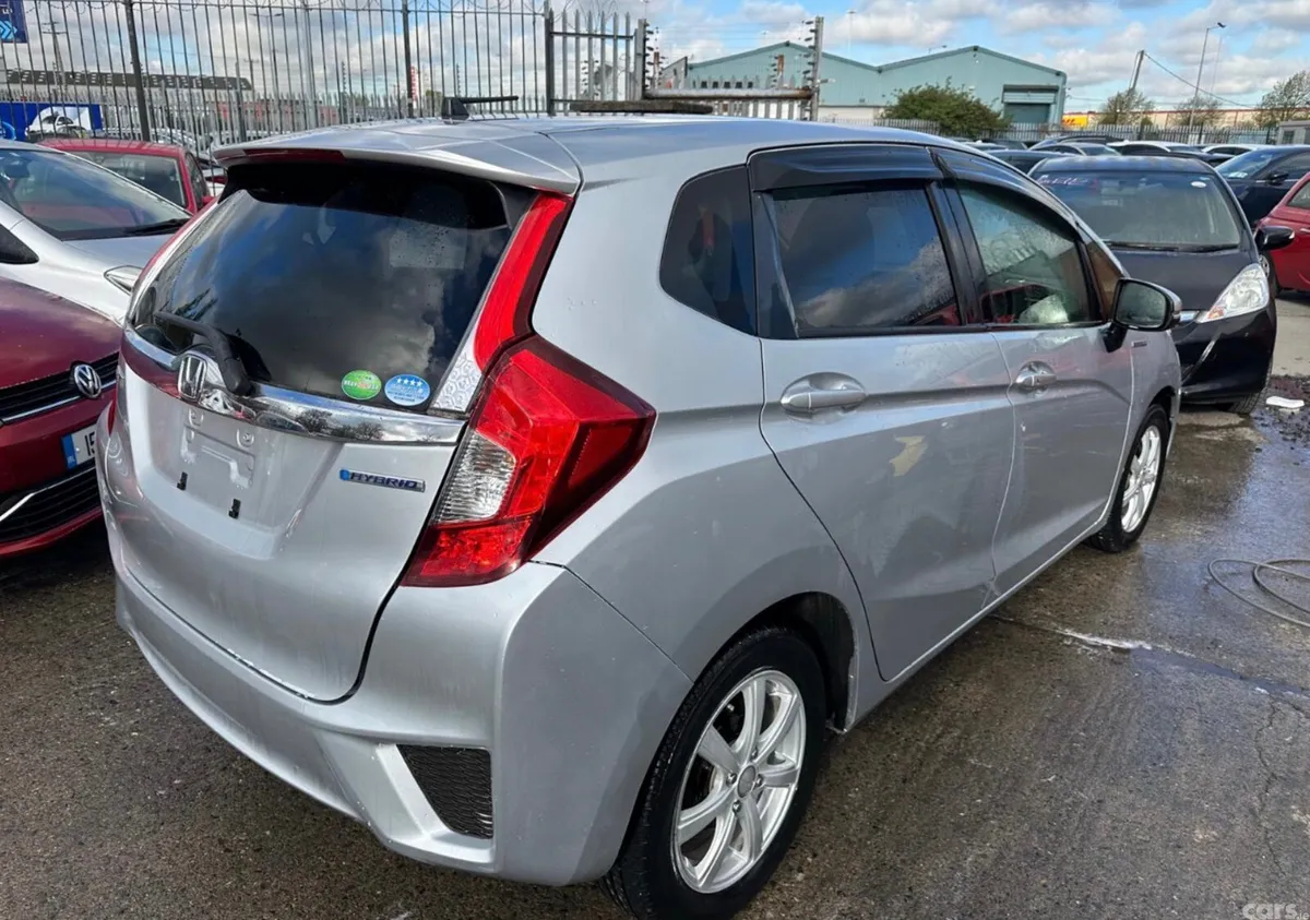 Honda Fit Hatchback, Petrol Hybrid, 2015, Silver