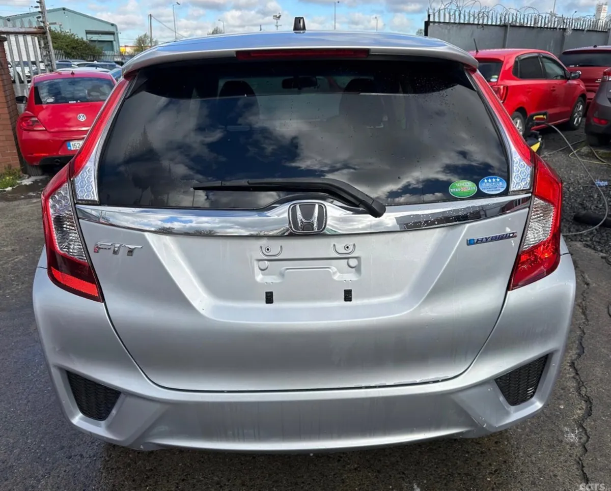 Honda Fit Hatchback, Petrol Hybrid, 2015, Silver